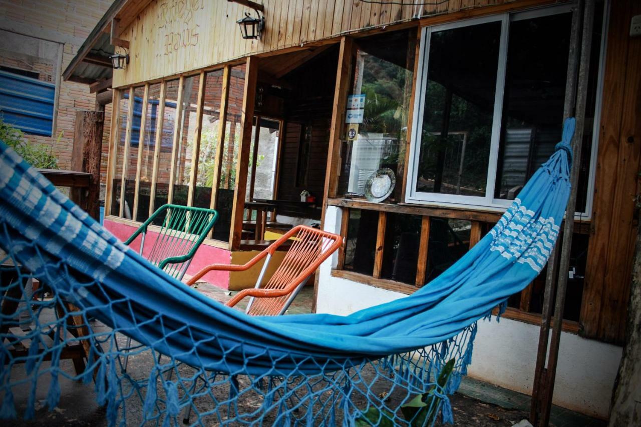 Hostel Krieger Haus Puerto Iguazú Exterior foto